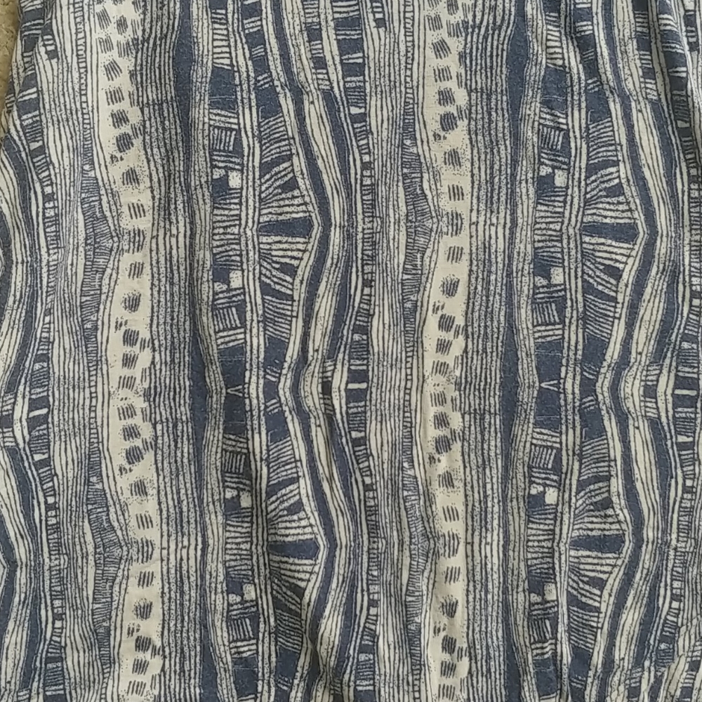 Max Studios Stretch High Low Skirt - Picture 3 of 4